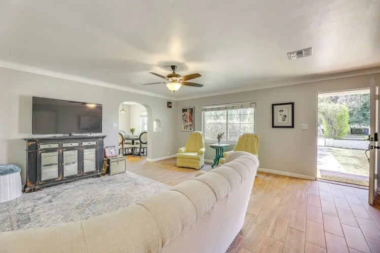 3 Bedrooms Cottage