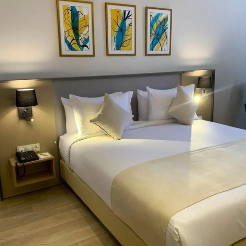 Golden Tulip Opera Alger