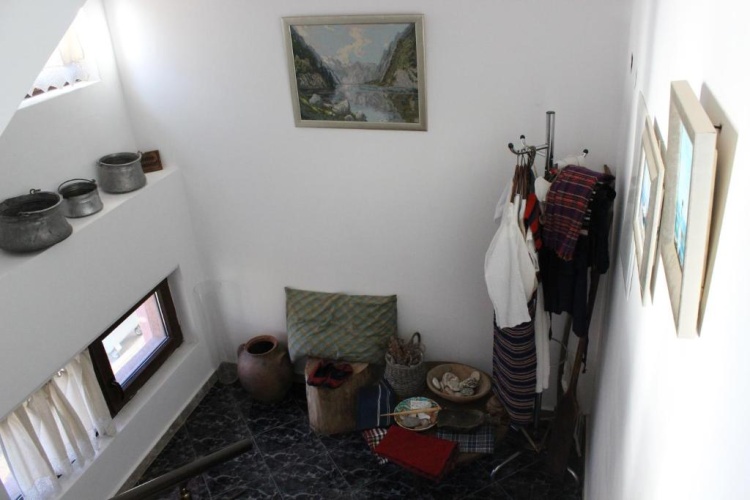 2 Bedrooms Suite with balcony