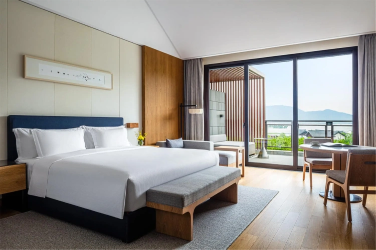 Deluxe Double room with lake view