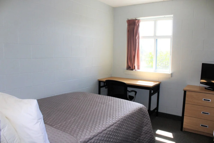 Residence & Conference Centre - Welland