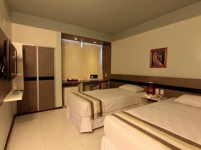Hotel Serrano