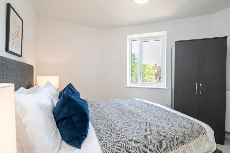 Quiet Luxe Escape 65s Only