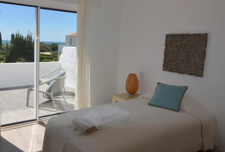Villa 44