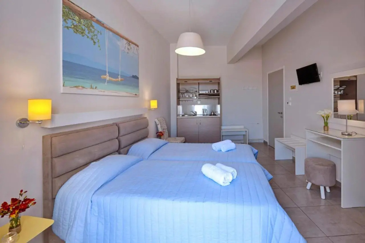 Paradise Rooms 1