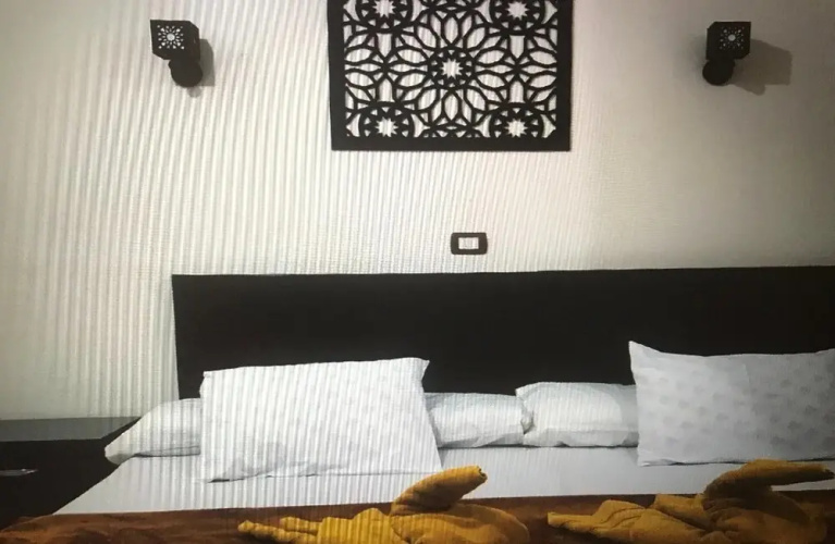 Shared Rooftop 1-bed Apartment Luxor View Nile