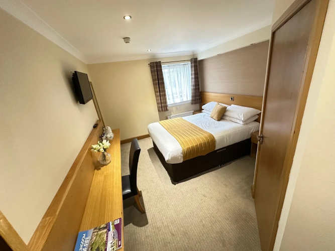 Hill Park Hotel