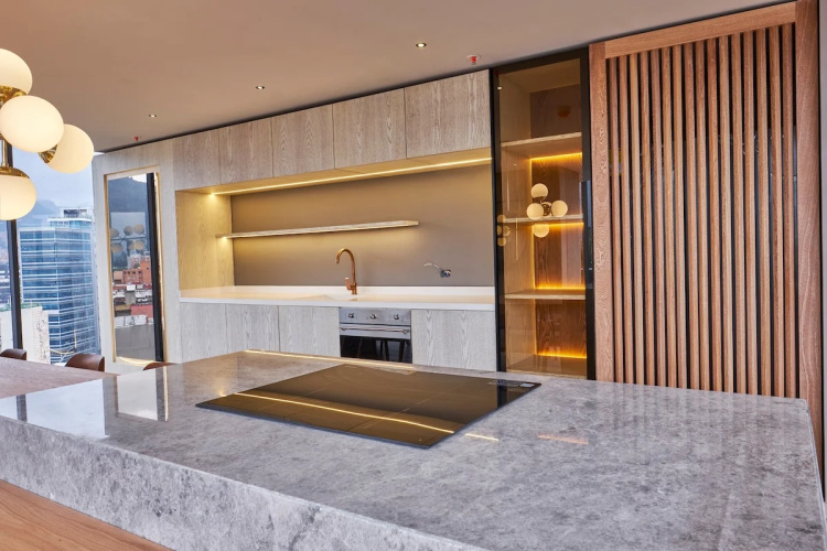 Icon 100 Studio Loft 300