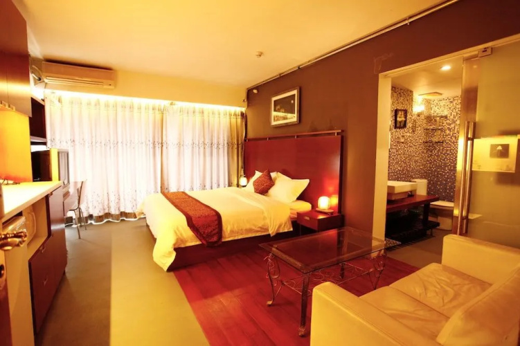 Ling Hai Apartment