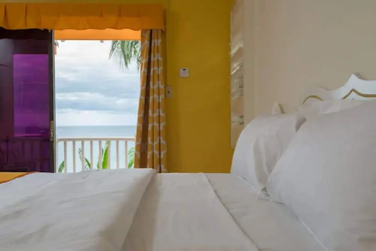 Bird Rock Beach Hotel