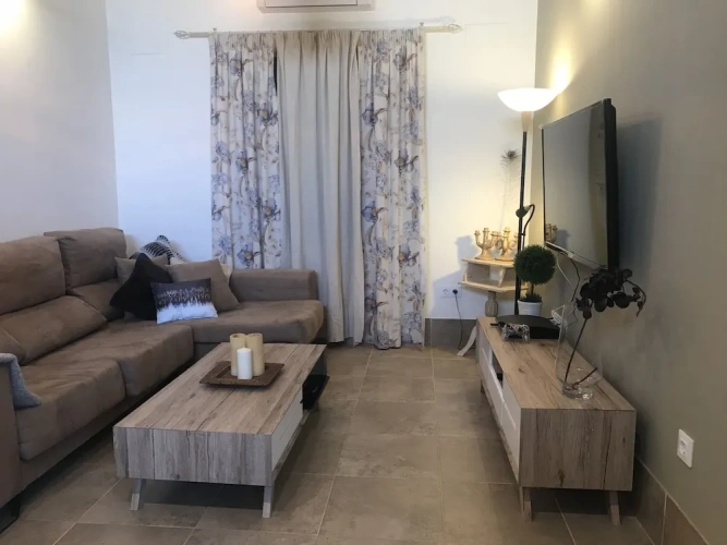 3 Bedrooms Villa with garden view