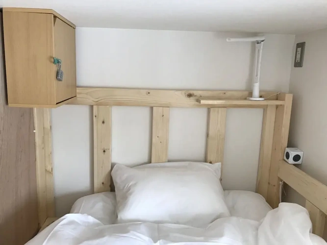 Economy room