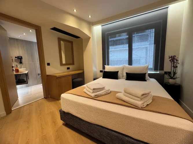 Downtown Suites