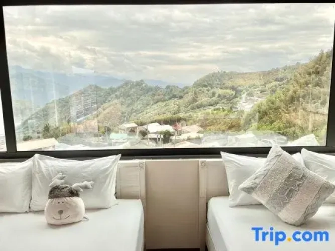 Standard Quadruple room with mountain view