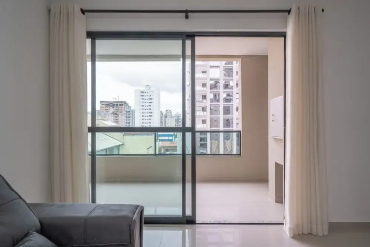 Apt w/ Balcony & Bbq, 650m to Beach Rgo0502
