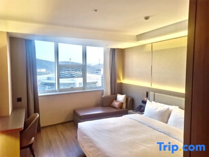 Standard Double room with view
