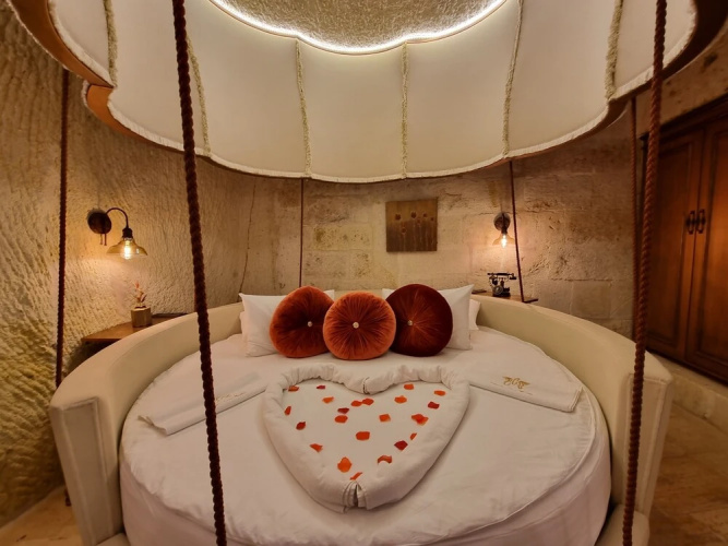 Elysion Cave Suites