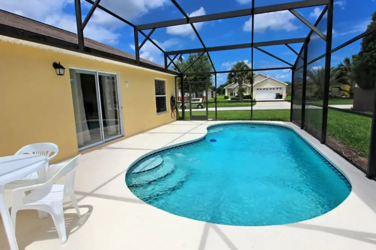 3 Bedrooms Villa