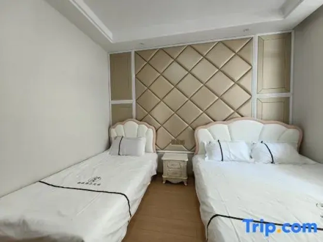 Deluxe Family Suite