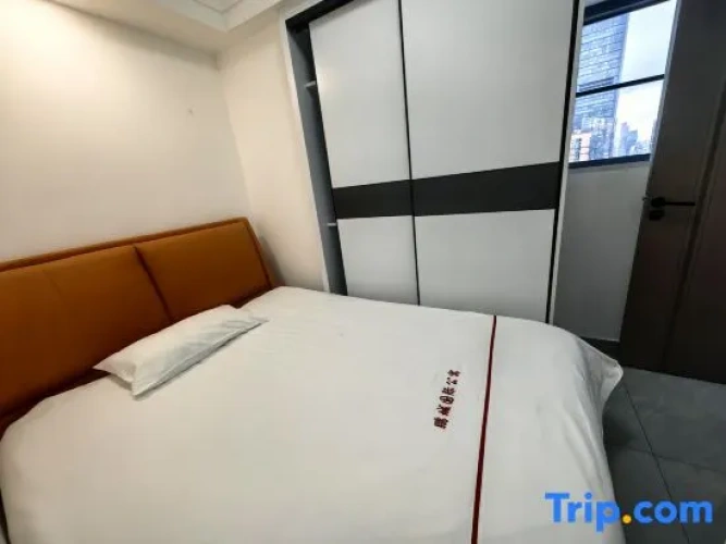 2 Bedrooms Deluxe Suite with city view