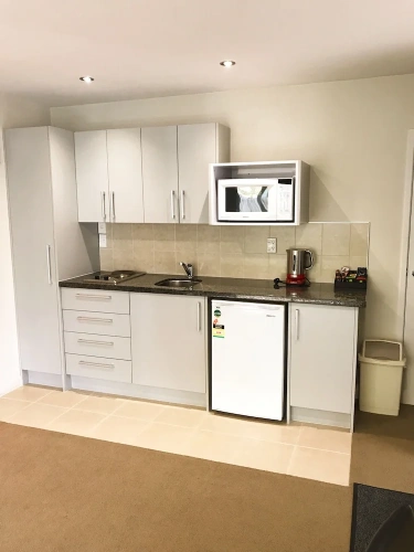 1 Bedroom Deluxe Apartment
