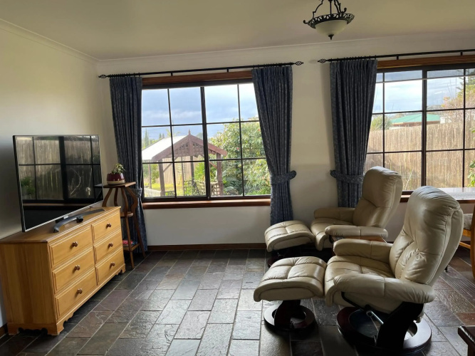 Bicheno getaway for two