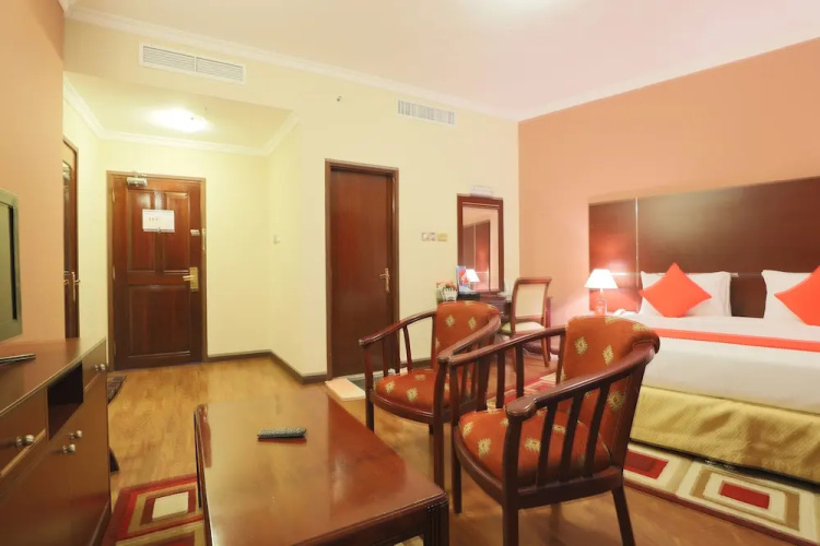 Syaj Hotel