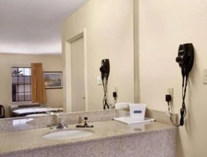 1 Bedroom Suite