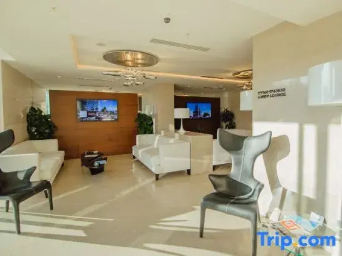 Sunshine Apartments in Alliance Palace