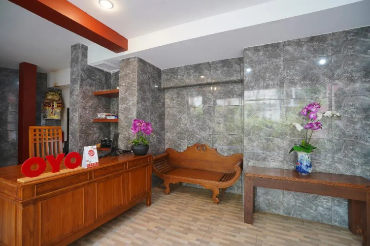 OYO 2392 Nusa Dua Eling Inn