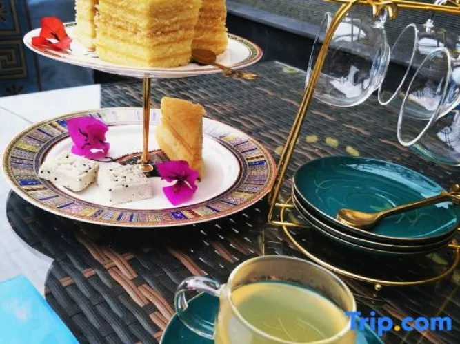 Qshan Gallery Hotel