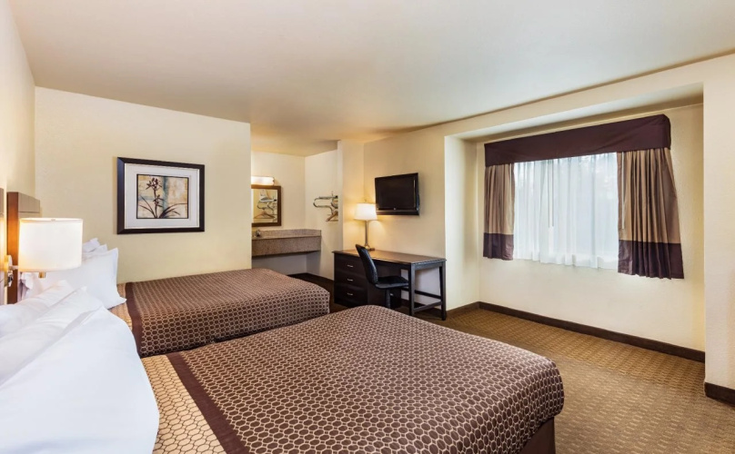 Key Inn and Suites