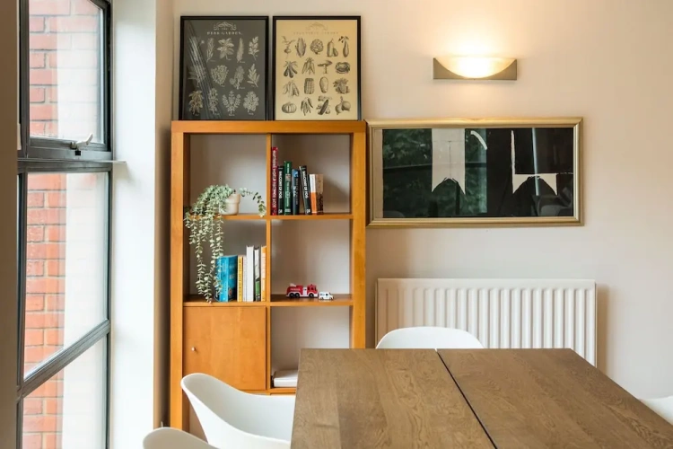 2 Bedrooms Apartment