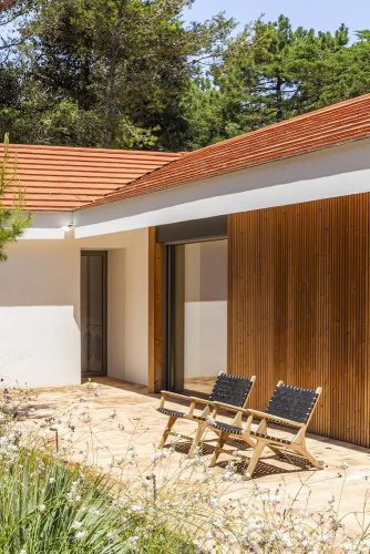 Havenwood Villa by Cadenzalux