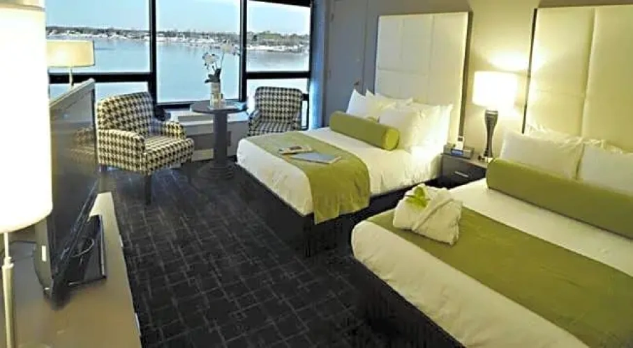 Standard Quadruple room with river view