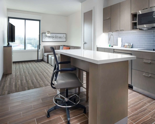 1 Bedroom Double Kitchen Suite