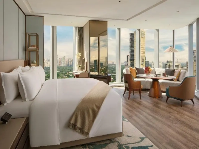 Club Junior Suite