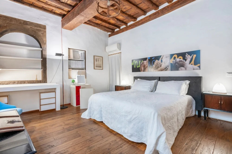 Pepi 64 in Firenze With 2 Bedrooms and 1 Bathrooms