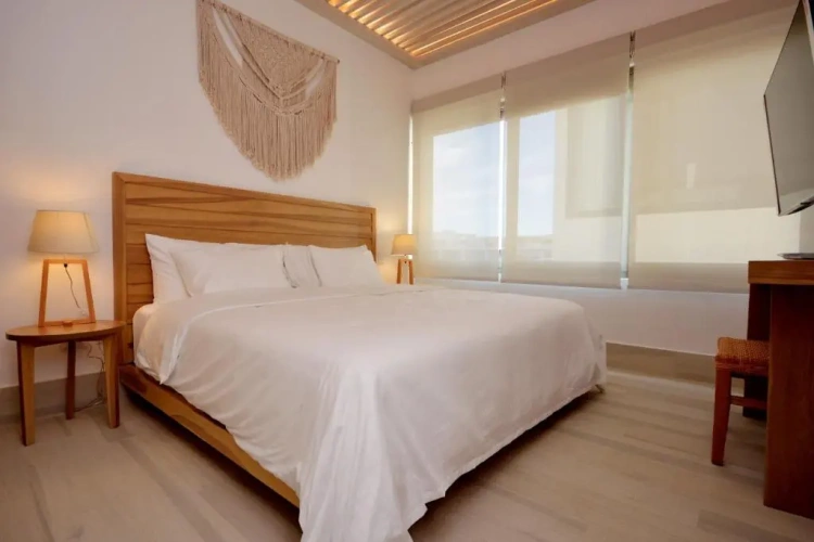 2 Bedrooms Apartment