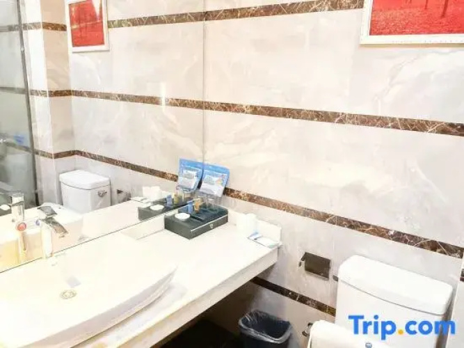 Lanzhou 26 Degree Hotel (RT-Mart Wanda Plaza)