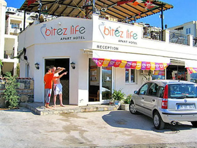 Bitez Life Apart Hotel
