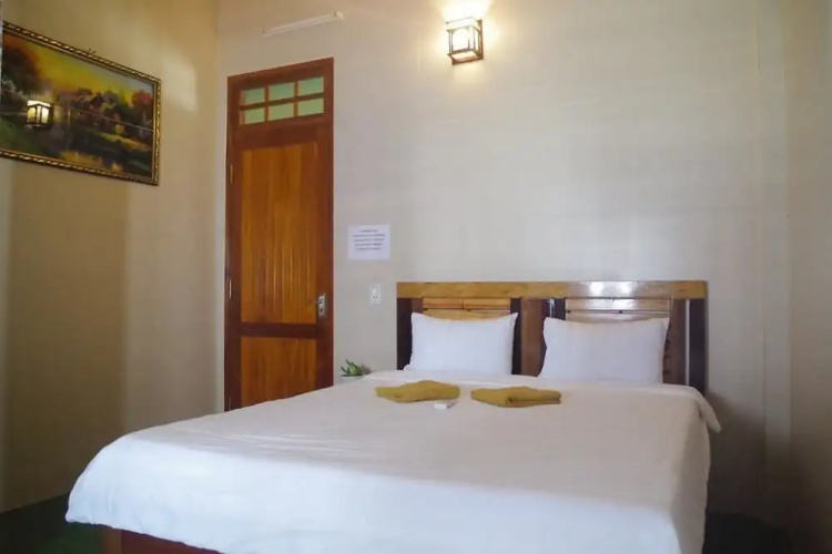 Village House Hostel