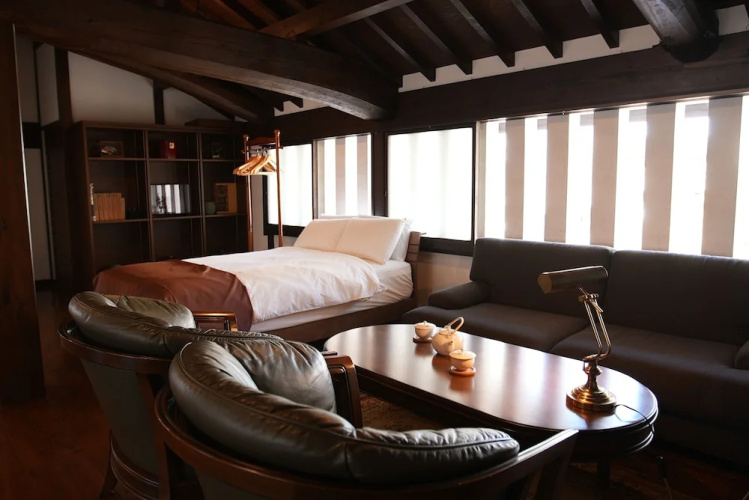 KAMIYASHIKI Private Hotel Self Check-in