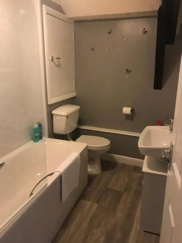 Entire Flat with River View 1E