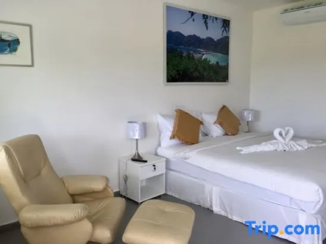 Deluxe Double room with view