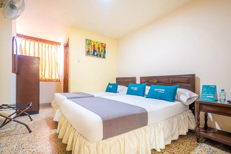 Hotel Almirante