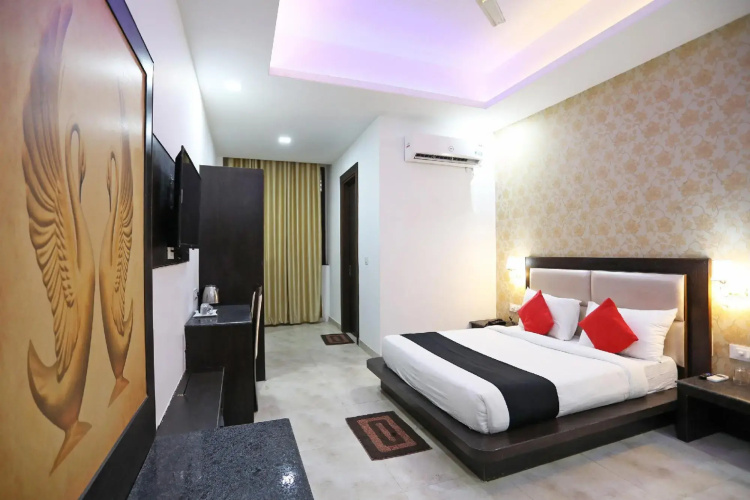 Townhouse 1012 Hotel Dell Inn