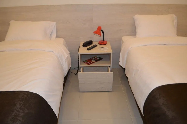 Econohotel
