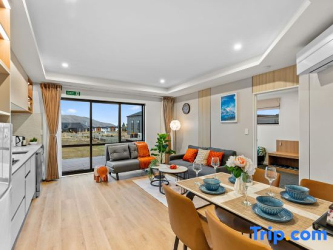 Sunshine Suites