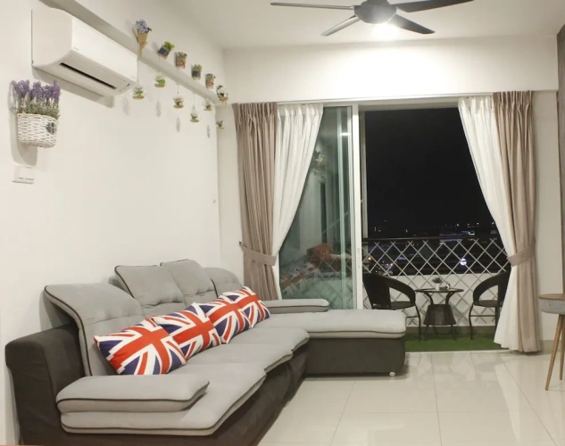 3 Bedrooms Apartment